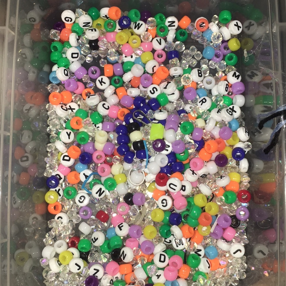 bag of beads - read description - free with bundle